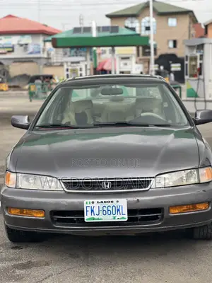 Honda Accord 1995 Gray