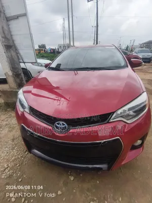 Toyota Corolla 2014 Red