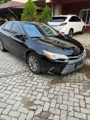 Toyota Camry XLE 4dr Sedan (2.5L 4cyl 6A) 2016 Black