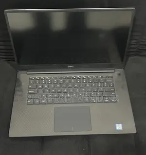 Laptop Dell Precision 15 5540 8GB Intel Core i7 SSD 500GB