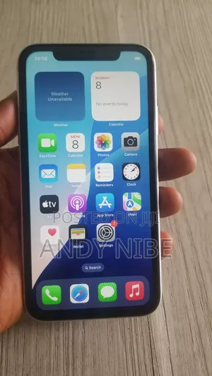 Apple iPhone XR 64 GB White