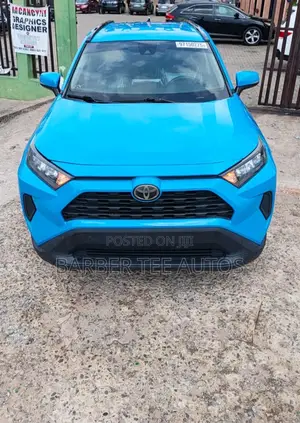Toyota RAV4 2019 Blue