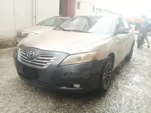 Toyota Camry 2007 Gold