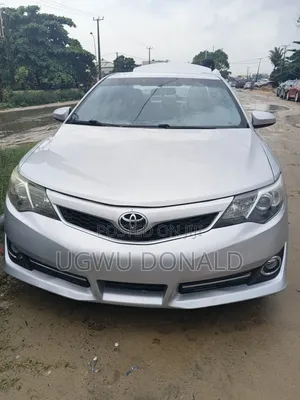 Toyota Camry 2012 Silver