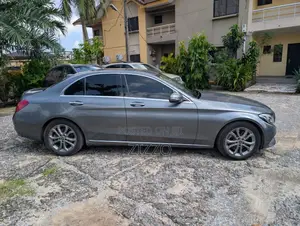 Mercedes-Benz C300 2018 Gray
