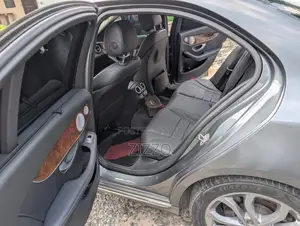 Mercedes-Benz C300 2018 Gray