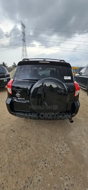 Toyota RAV4 1.8 2007 Black