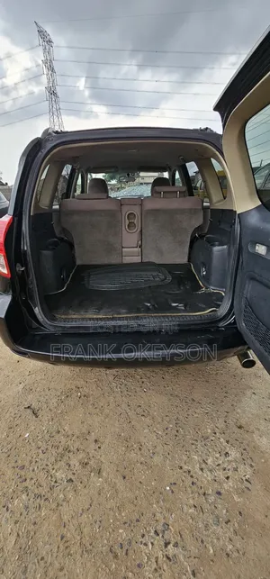 Toyota RAV4 1.8 2007 Black