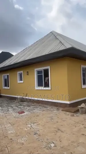 2bdrm Apartment in Koka Asaba, Oshimili South for rent