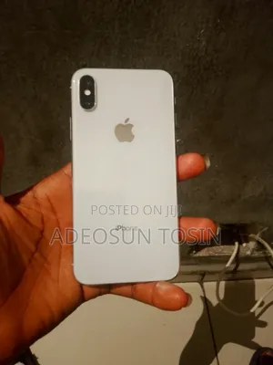 Apple iPhone X 64 GB White