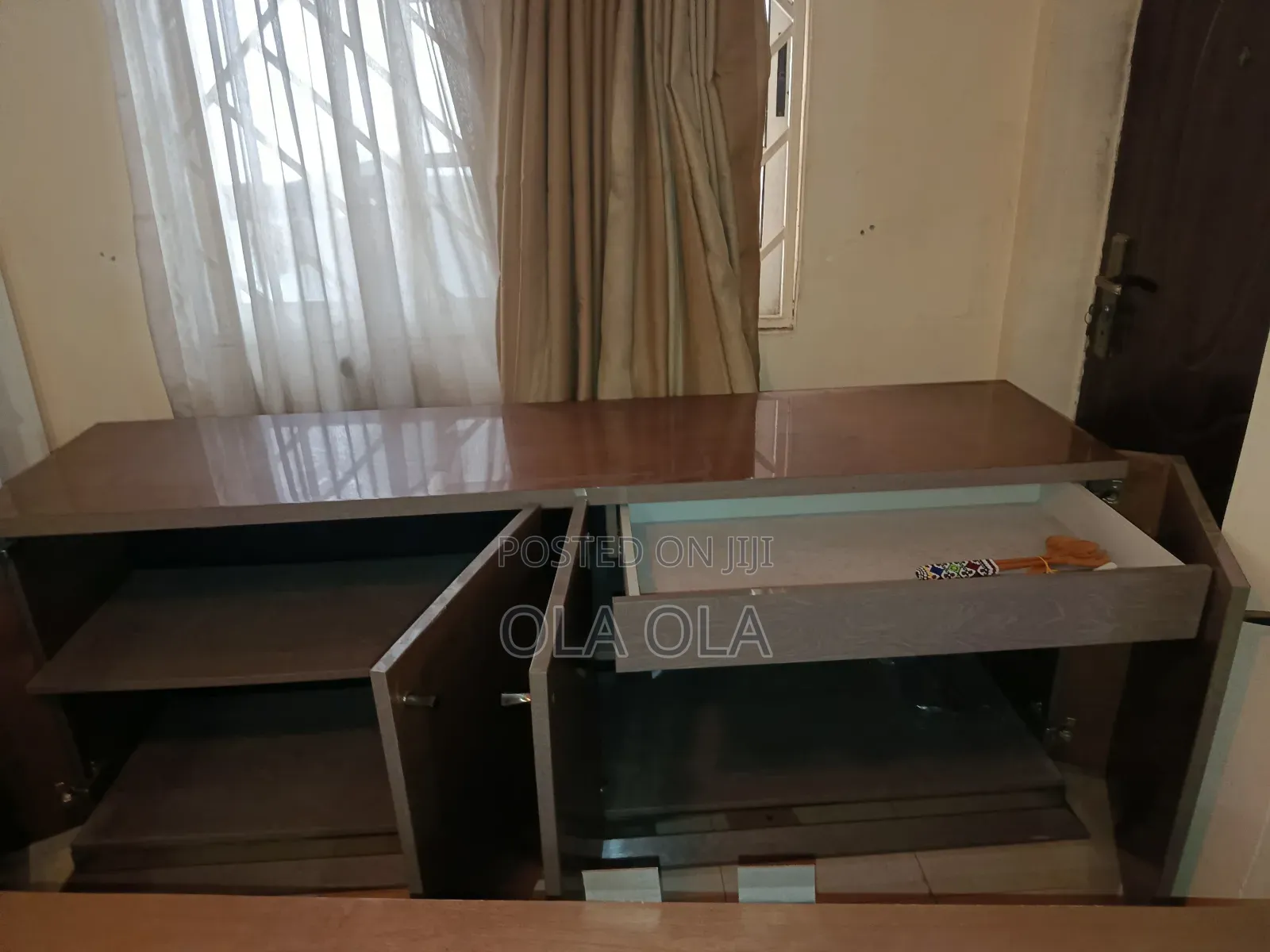 Kitchen Cabinet