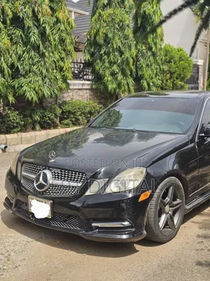 Mercedes-Benz E350 Base 4Matic Sedan AWD (3.5L 6cyl 7A) 2010 Black