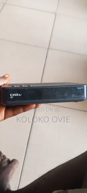 DSTV Decoder