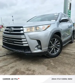 Toyota Highlander Limited Platinum 2019 Silver
