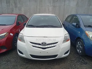 Toyota Yaris 1.0 VVT-i 2007 White