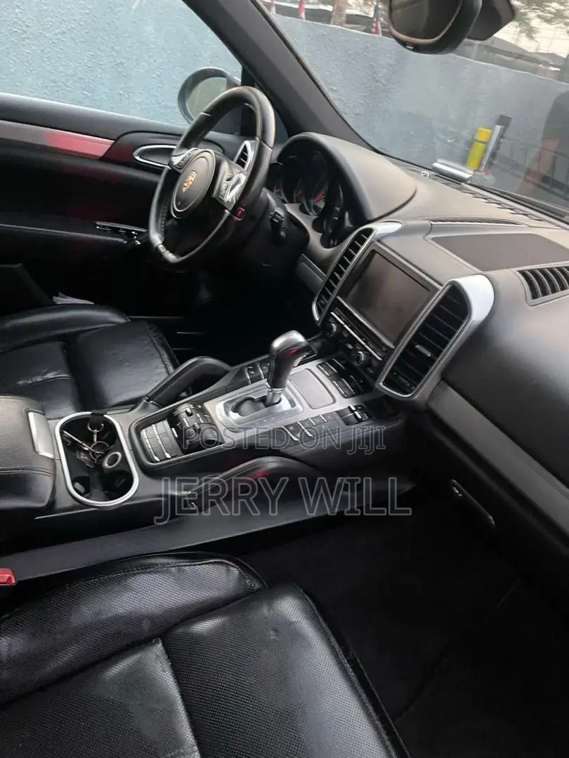 Porsche Cayenne S 2011 Black