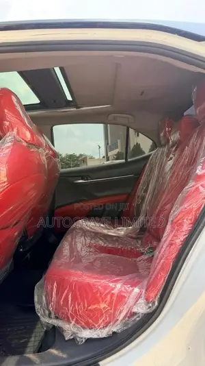 Toyota Camry XSE V6 FWD 2020 White