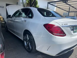 Mercedes-Benz C300 2016 White