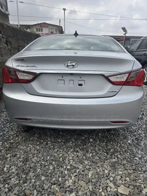 Hyundai Sonata Limited 2.0T Sedan (2.0L 4cyl 6A) 2012 Silver