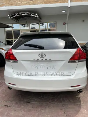 Toyota Venza 2012 White