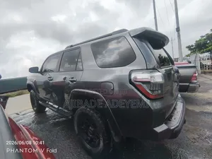 Toyota 4-Runner Limited 4dr 4x2 (4.0L 6cyl 5A) 2016 Gray