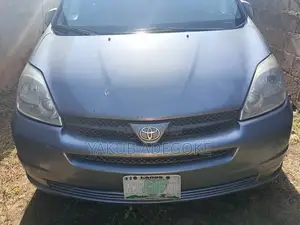 Toyota Sienna 2006 Blue