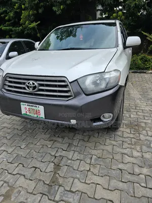 Toyota Highlander 2021 White