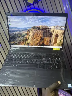 New Laptop Dell Latitude 5501 8GB Intel Core i5 SSD 256GB