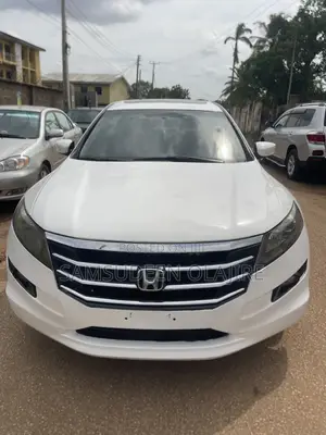 Honda Crosstour 2010 White