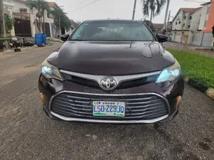 Toyota Avalon XLE 4dr Sedan (3.5L 6cyl 6A) 2014 Purple
