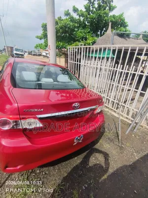 Toyota Corolla L 4dr Sedan (1.8L 4cyl 5M) 2012 Red