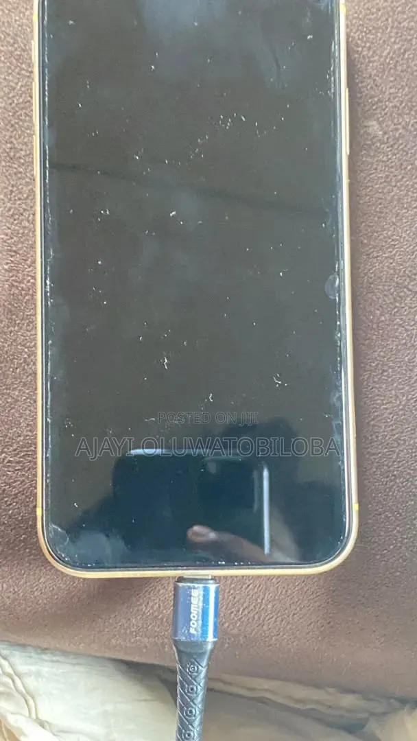 Apple iPhone XR 64 GB Yellow