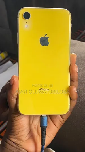 Apple iPhone XR 64 GB Yellow