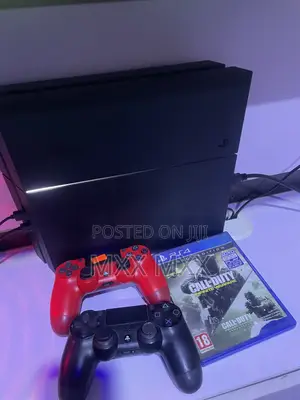 Ps4 With 2 Pads Plus 6 Games