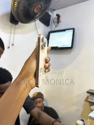 Apple iPhone 16 Pro 256 GB Gold