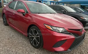 Toyota Camry SE Nightshade FWD 2020 Red