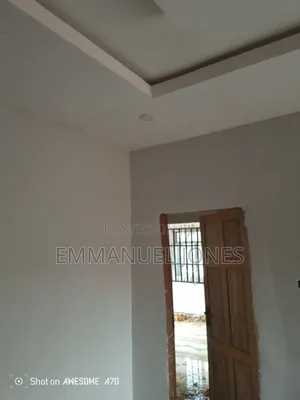 2bdrm Block of Flats in Precious Estste, Sapele for rent