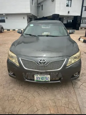 Toyota Camry 2.4 XLE 2008 Gray