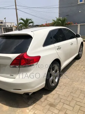 Toyota Venza 2011 White