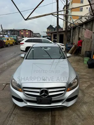 Mercedes-Benz C300 Sport 4Matic Sedan AWD (2.0L 4cyll 7A) 2016 Silver