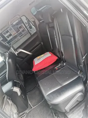 Mercedes-Benz C300 2016 Black