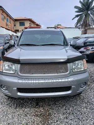 Toyota Sequoia 2002 Silver