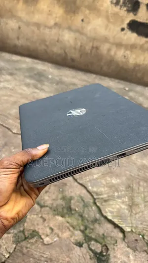 Laptop HP EliteBook 840 G3 8GB Intel Core i3 HDD+SSD 256GB