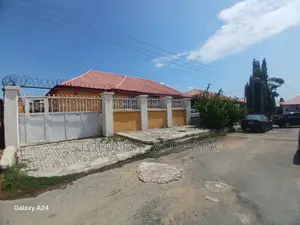 2bdrm Bungalow in Trademore Estate, Lugbe District for sale
