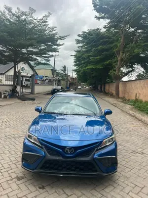 Toyota Camry 2020 Blue