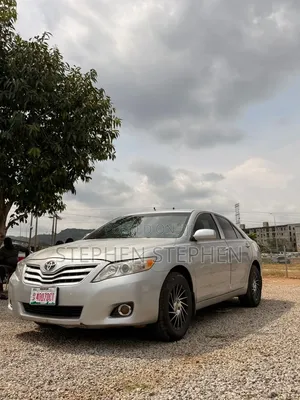 Toyota Camry 2011 Silver