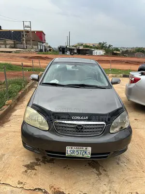 Toyota Corolla LE 2004 Gray