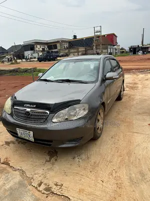 Toyota Corolla LE 2004 Gray