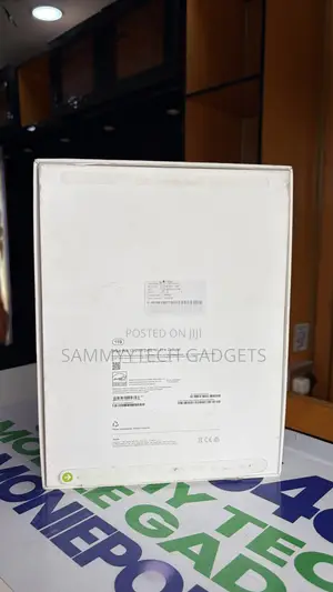 Apple iPad (2025) 1 TB Black