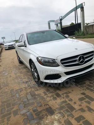 Mercedes-Benz C300 2015 White